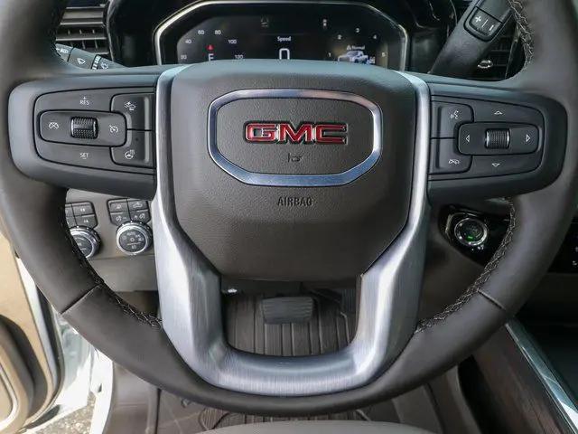 2025 GMC Sierra 2500HD 4WD Crew Cab Standard Bed SLT