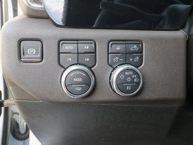 2025 GMC Sierra 2500HD 4WD Crew Cab Standard Bed SLT