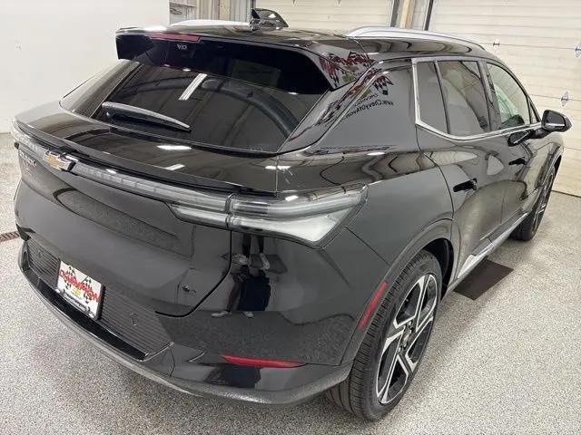 2025 Chevrolet Equinox LT 2