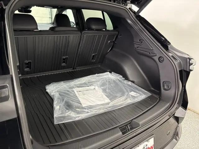 2025 Chevrolet Equinox LT 2