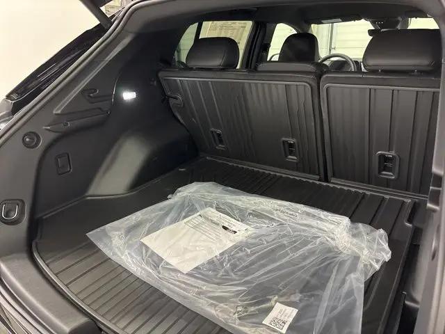 2025 Chevrolet Equinox LT 2