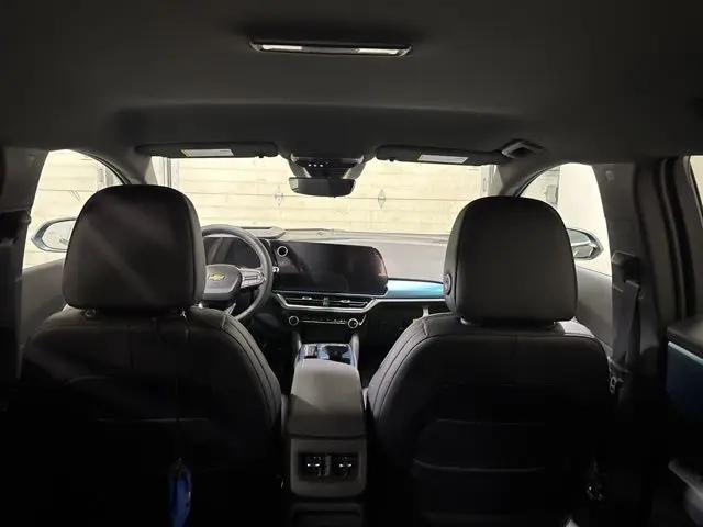 2025 Chevrolet Equinox LT 2