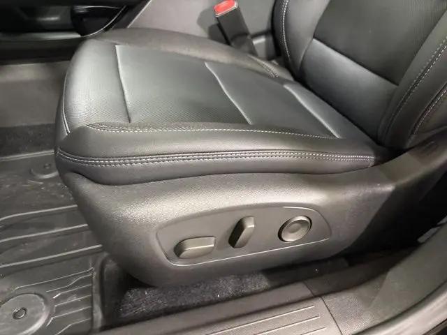 2025 Chevrolet Equinox LT 2