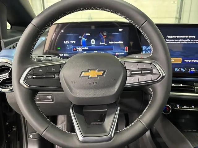 2025 Chevrolet Equinox LT 2
