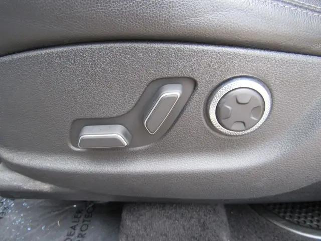 2022 Genesis GV70 2.5T AWD