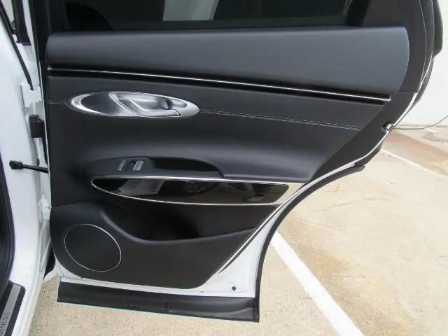 2022 Genesis GV70 2.5T AWD