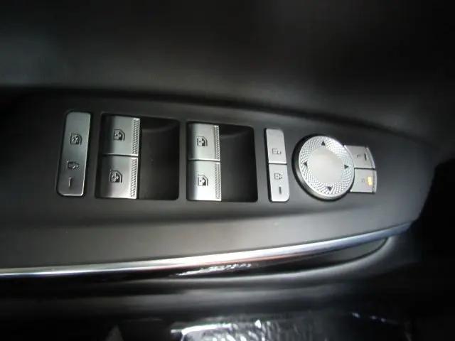 2022 Genesis GV70 2.5T AWD