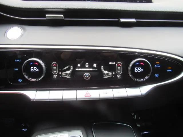 2022 Genesis GV70 2.5T AWD