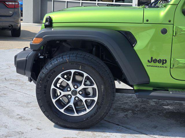 2025 Jeep Wrangler 4-Door Summit 4x4