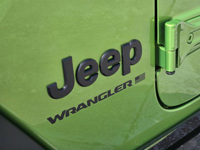 2025 Jeep Wrangler 4-Door Summit 4x4