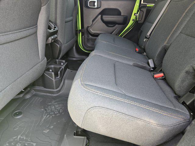 2025 Jeep Wrangler 4-Door Summit 4x4