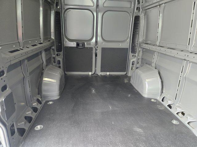 2026 Ram ProMaster Cargo Van SLT