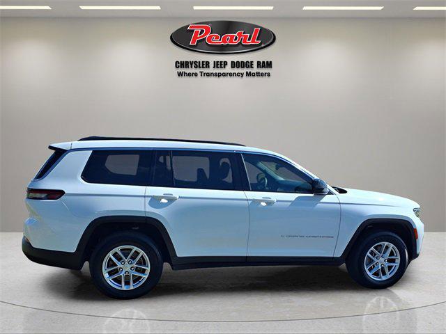 2024 Jeep Grand Cherokee L Laredo X 4x4 2024 Jeep Grand Cherokee L Laredo X 4x4