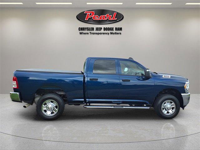 2024 RAM 2500 Tradesman Crew Cab 4x4 64 Box