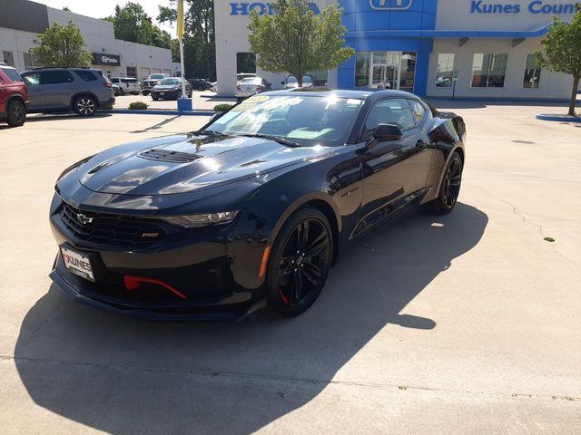 2022 Chevrolet Camaro RWD Coupe LT1