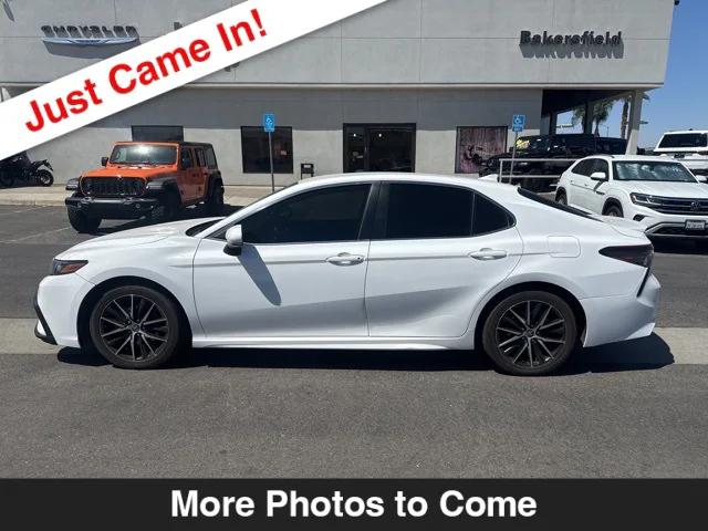 2021 Toyota Camry SE