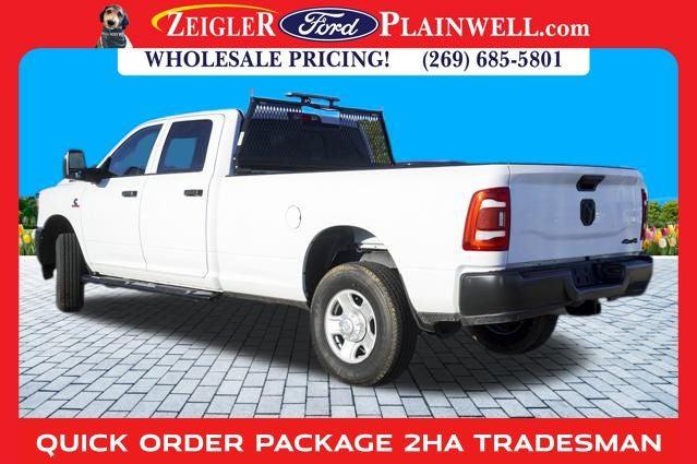2024 RAM 3500 Tradesman Crew Cab 4x4 8 Box