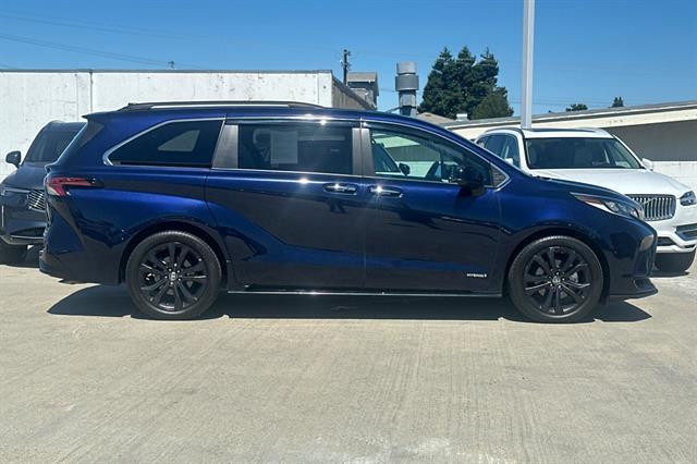 2021 Toyota Sienna XSE