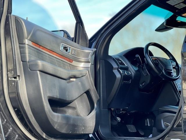 2017 Ford Explorer Platinum