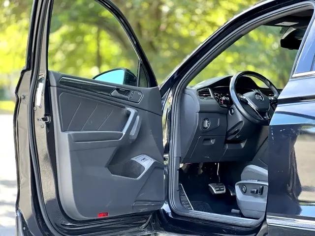 2018 Volkswagen Tiguan 2.0T SEL Premium