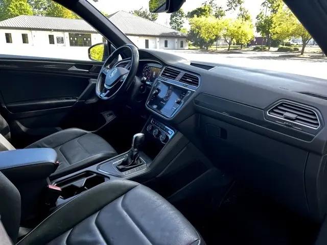 2018 Volkswagen Tiguan 2.0T SEL Premium