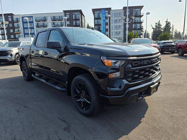 2025 Chevrolet Silverado 1500 4WD Crew Cab Short Bed Custom