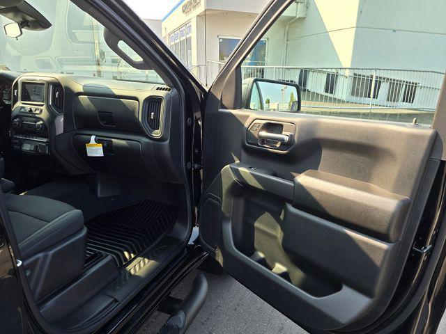 2025 Chevrolet Silverado 1500 4WD Crew Cab Short Bed Custom
