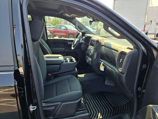 2025 Chevrolet Silverado 1500 4WD Crew Cab Short Bed Custom