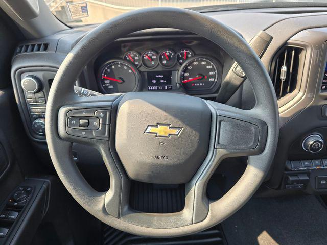 2025 Chevrolet Silverado 1500 4WD Crew Cab Short Bed Custom