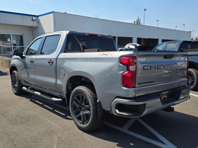 2025 Chevrolet Silverado 1500 4WD Crew Cab Short Bed Custom