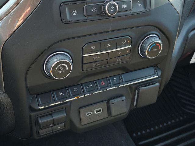 2025 Chevrolet Silverado 1500 4WD Crew Cab Short Bed Custom