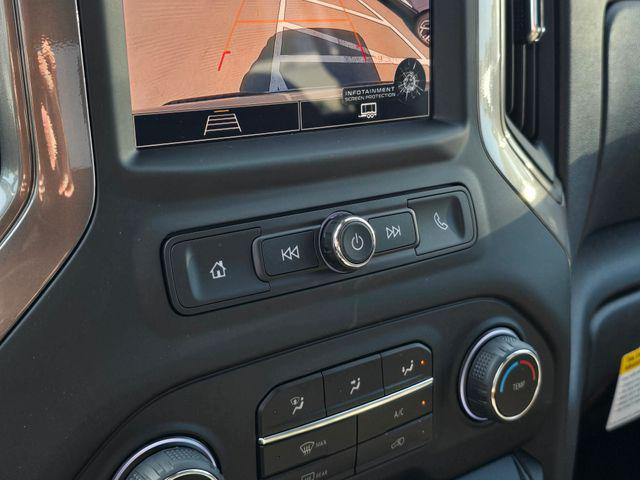 2025 Chevrolet Silverado 1500 4WD Crew Cab Short Bed Custom