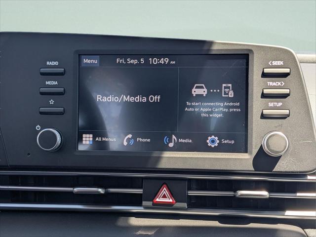 2025 Hyundai Elantra SE