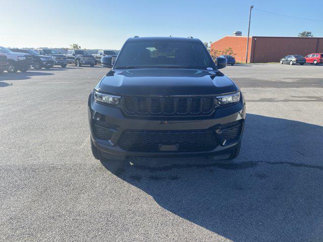 2025 Jeep Grand Cherokee GRAND CHEROKEE ALTITUDE 4X4 2025 Jeep Grand Cherokee GRAND CHEROKEE ALTITUDE 4X4