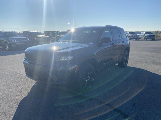 2025 Jeep Grand Cherokee GRAND CHEROKEE ALTITUDE 4X4 2025 Jeep Grand Cherokee GRAND CHEROKEE ALTITUDE 4X4