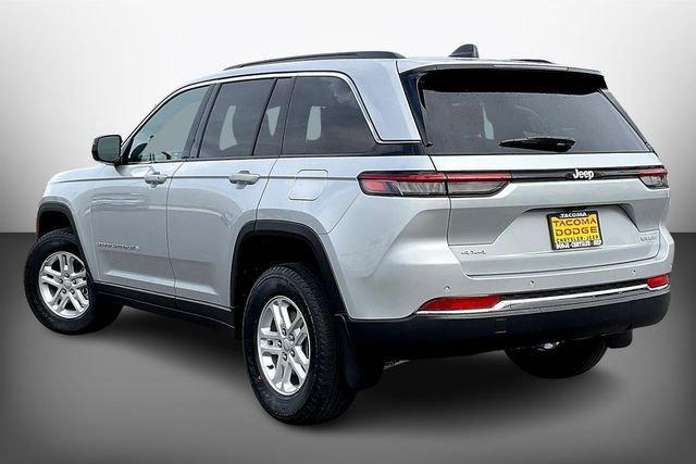 2025 Jeep Grand Cherokee GRAND CHEROKEE LAREDO 4X4