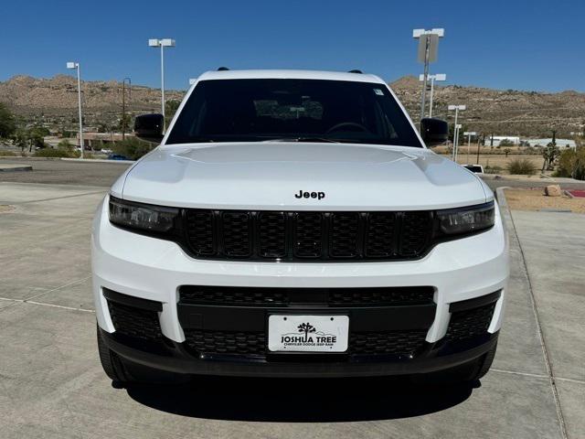 2025 Jeep Grand Cherokee GRAND CHEROKEE L ALTITUDE 4X4
