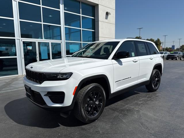 2025 Jeep Grand Cherokee GRAND CHEROKEE ALTITUDE 4X4