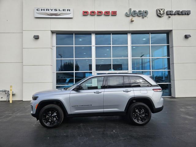 2025 Jeep Grand Cherokee GRAND CHEROKEE ALTITUDE 4X4 2025 Jeep Grand Cherokee GRAND CHEROKEE ALTITUDE 4X4