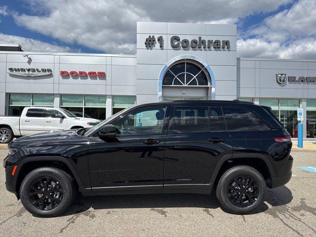 2025 Jeep Grand Cherokee GRAND CHEROKEE ALTITUDE 4X4
