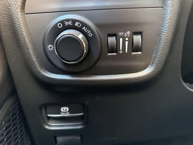 2025 Jeep Grand Cherokee Altitude 4x4