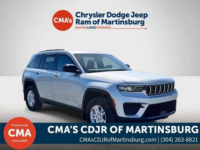 2025 Jeep Grand Cherokee GRAND CHEROKEE LAREDO 4X4