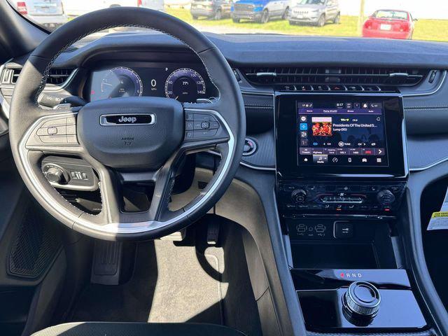 2025 Jeep Grand Cherokee GRAND CHEROKEE ALTITUDE 4X4