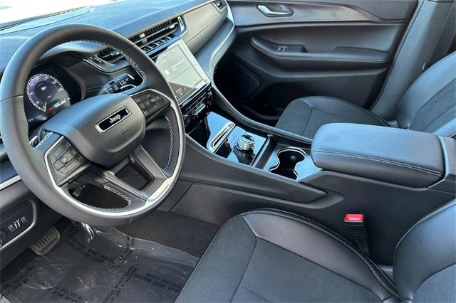 2025 Jeep Grand Cherokee GRAND CHEROKEE ALTITUDE 4X4