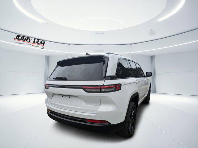 2025 Jeep Grand Cherokee GRAND CHEROKEE ALTITUDE 4X2 2025 Jeep Grand Cherokee GRAND CHEROKEE ALTITUDE 4X2