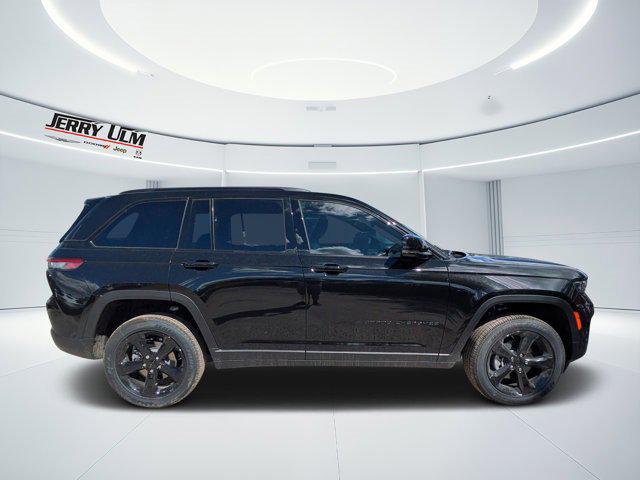 2025 Jeep Grand Cherokee GRAND CHEROKEE ALTITUDE 4X2 2025 Jeep Grand Cherokee GRAND CHEROKEE ALTITUDE 4X2