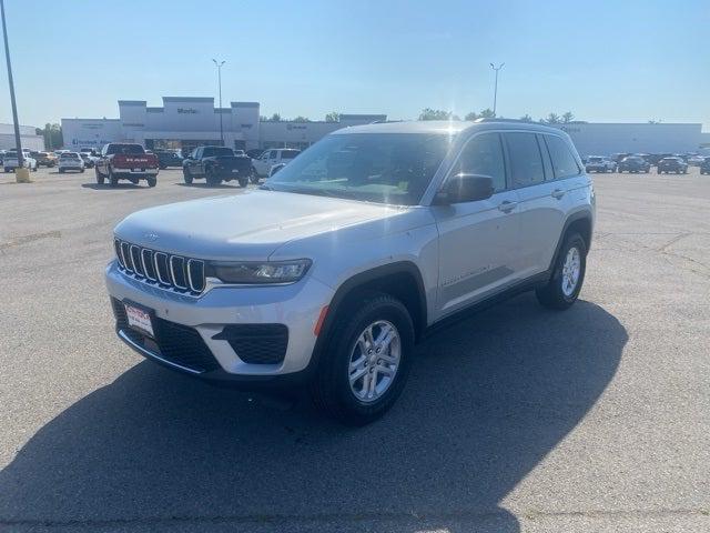 2025 Jeep Grand Cherokee Laredo 4x4