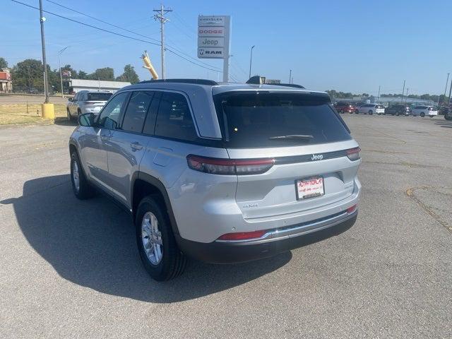 2025 Jeep Grand Cherokee Laredo 4x4