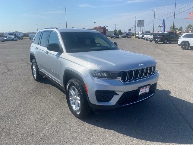2025 Jeep Grand Cherokee Laredo 4x4