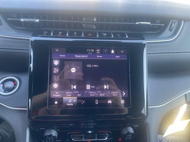 2025 Jeep Grand Cherokee Laredo 4x4